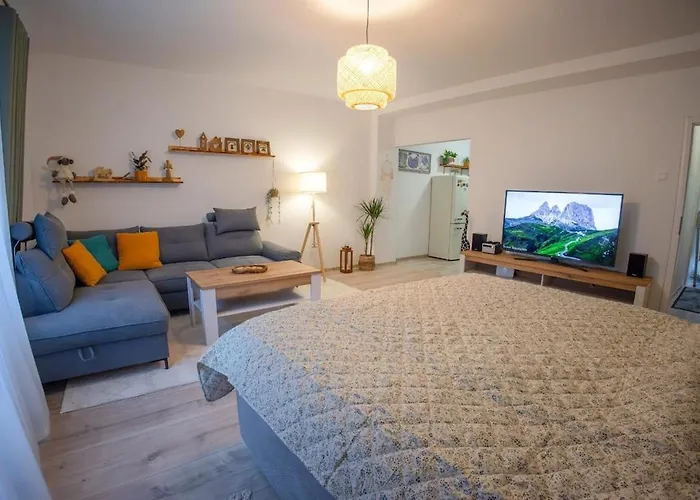 Cozy Little Apartment In Old Tw